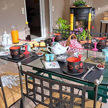 Chambre Privee Avec Salon, Garage Voiture, Velos, Motos Tourville-sur-Arques Bagian luar foto