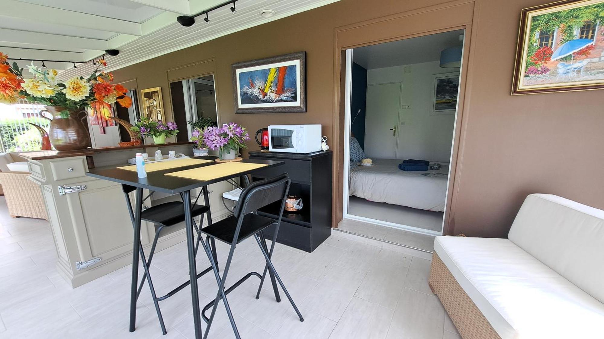 Chambre Privee Avec Salon, Garage Voiture, Velos, Motos Tourville-sur-Arques Bagian luar foto