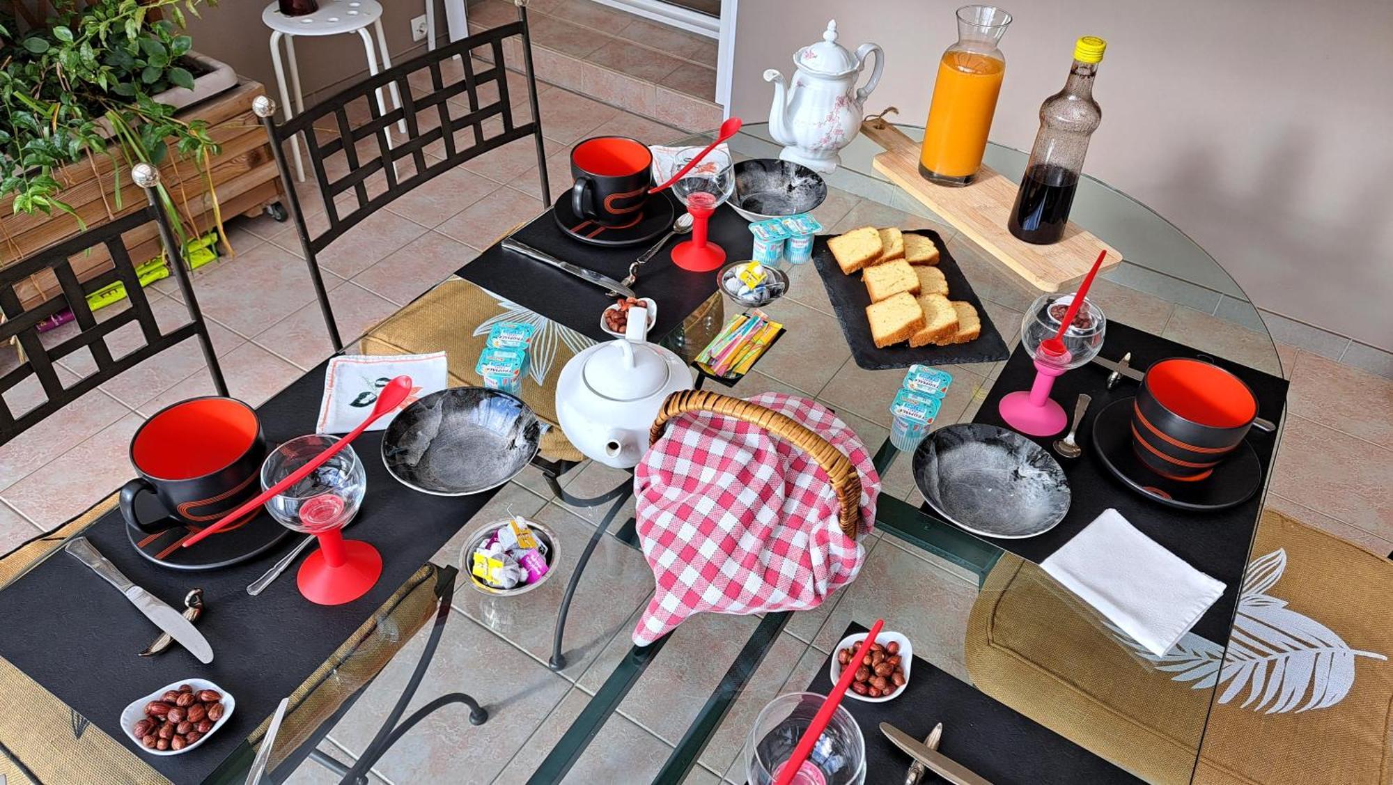 Chambre Privee Avec Salon, Garage Voiture, Velos, Motos Tourville-sur-Arques Bagian luar foto